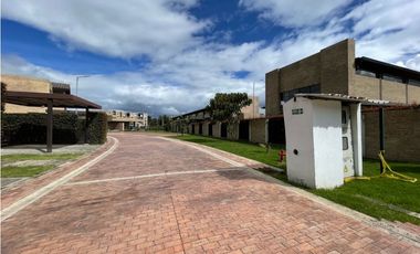 Vendemos hermosa casa campestre!!