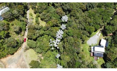 ESPECTACULAR LOTE EL RETIRO CERCA A PICCOLO