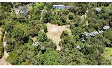 ESPECTACULAR LOTE EL RETIRO CERCA A PICCOLO