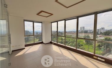 Oficina en arriendo, sector Av. Alberto Mendoza, Manizales