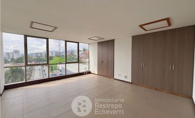 Oficina en arriendo, sector Av. Alberto Mendoza, Manizales
