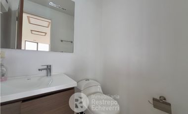 Oficina en arriendo, sector Av. Alberto Mendoza, Manizales