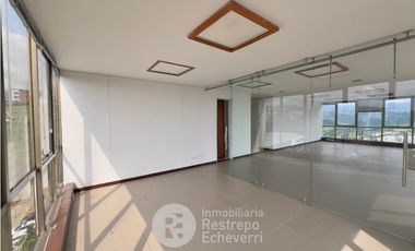 Oficina en arriendo, sector Av. Alberto Mendoza, Manizales