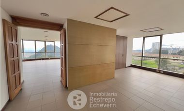 Oficina en arriendo, sector Av. Alberto Mendoza, Manizales