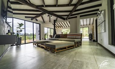CASA CAMPESTRE EN VENTA EN EL CARMEN DE VIBORAL, ANTIOQUIA