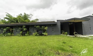 CASA CAMPESTRE EN VENTA EN EL CARMEN DE VIBORAL, ANTIOQUIA