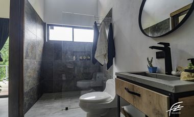 CASA CAMPESTRE EN VENTA EN EL CARMEN DE VIBORAL, ANTIOQUIA