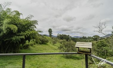 CASA CAMPESTRE EN VENTA EN EL CARMEN DE VIBORAL, ANTIOQUIA