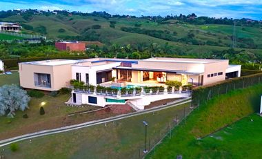 Casa Campestre Monumental