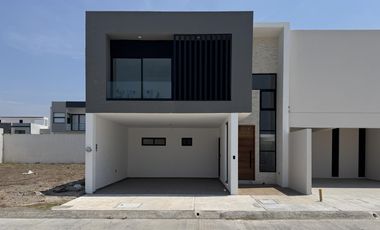 Casa Nueva en Venta Lomas del Dorado