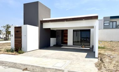 Casa Nueva en Venta Lomas del Dorado