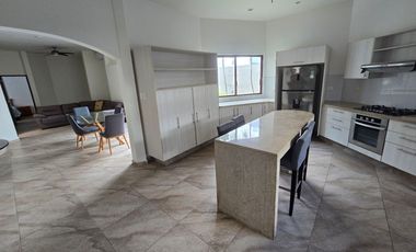 Casa - Residencial Cumbres