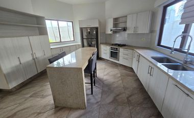 Casa - Residencial Cumbres