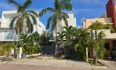 Casa - Residencial Cumbres