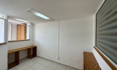 OFICINA EN VENTA A 6 CUADRAS DEL ANGEL DE LA INDEPENDENCIA