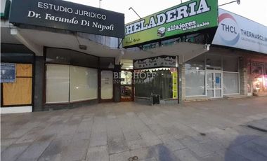 EXCELENTE LOCAL COMERCIAL, SOBRE AVENIDA BUENOS AIRES