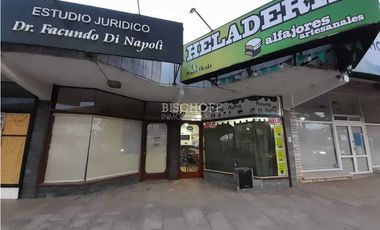 EXCELENTE LOCAL COMERCIAL, SOBRE AVENIDA BUENOS AIRES