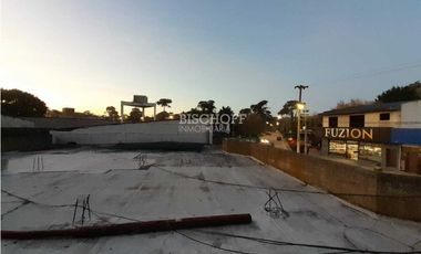 ESPACIO AÉREO DE LOCALES, SOBRE AVENIDA BUENOS AIRES