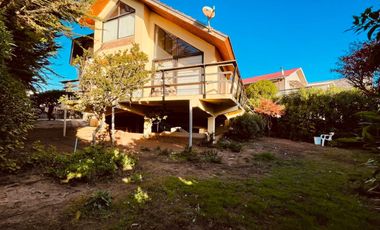 Hermosa casa en El Quisco Norte, vista al mar