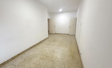 Casa + Oficina en Centro de Venado Tuerto con Potencial de Desarrollo.