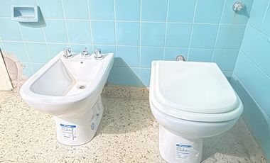 Casa + Oficina en Centro de Venado Tuerto con Potencial de Desarrollo.