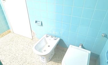 Casa + Oficina en Centro de Venado Tuerto con Potencial de Desarrollo.