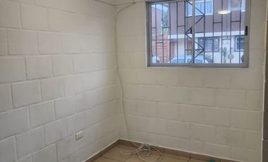 Se arrienda casa pareada Condominio Llanos de La Cruz