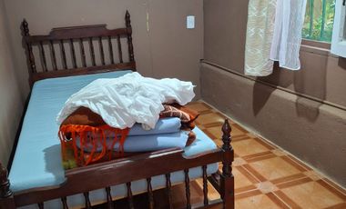 CASA 6 DORMITORIOS 1 BAÑO AMPLIO TERRENO, LONCURA, QUINTERO