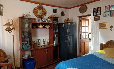 Amplia Casa Esquina en Nueva Aurora a pasos de Agua Santa, Viña