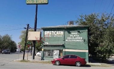 Local en esquina en Renta