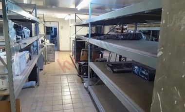 Local en esquina en Renta