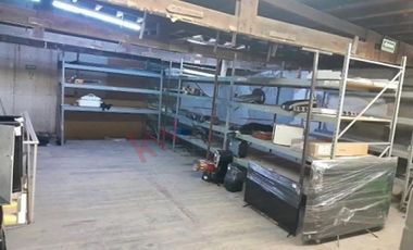 Local en esquina en Renta