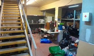 Local en esquina en Renta