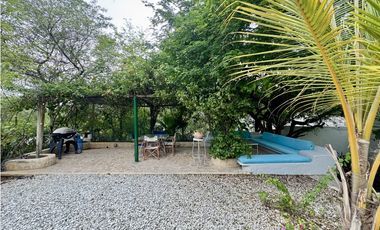 Casa Campestre con piscina en venta en Santa Marta