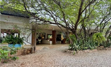 Casa Campestre con piscina en venta en Santa Marta