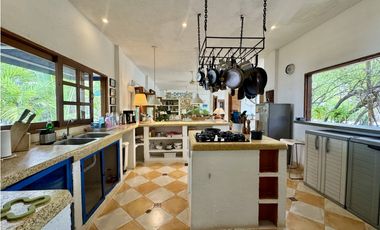 Casa Campestre con piscina en venta en Santa Marta
