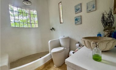 Casa Campestre con piscina en venta en Santa Marta