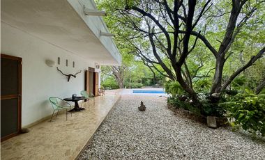 Casa Campestre con piscina en venta en Santa Marta
