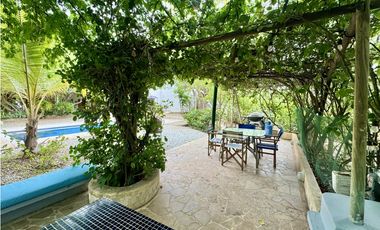 Casa Campestre con piscina en venta en Santa Marta