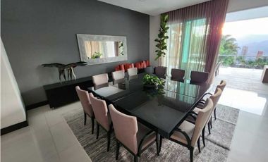 Venta lujosa Casa Poblado Balsos DL 9049400