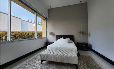 Venta lujosa Casa Poblado Balsos DL 9049400