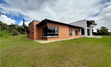Venta Casa Campestre  Alto  Palmas DL 8327489