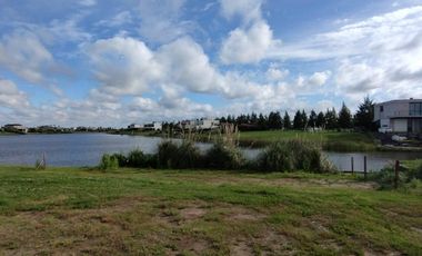 Lote a la laguna - San Sebastian - Area 7