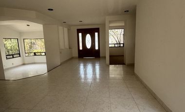 Casa en Venta en Bosques de Lago VBL618