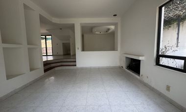 Casa en Venta en Bosques de Lago VBL618