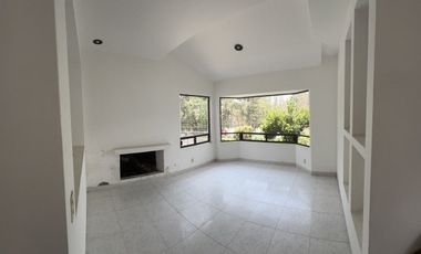 Casa en Venta en Bosques de Lago VBL618