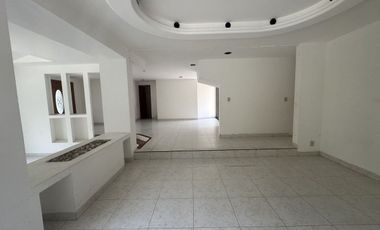 Casa en Venta en Bosques de Lago VBL618