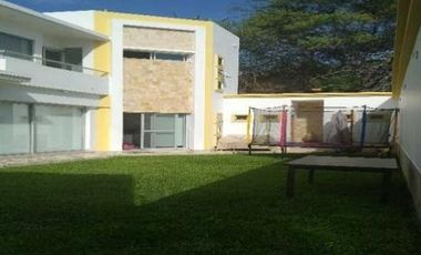 Casa exclusiva de 456 m² en La Riviera, Piura