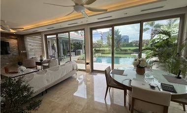 Fairway Estates frente al golf