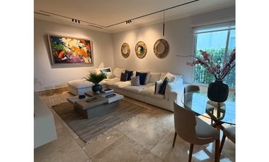 Fairway Estates frente al golf